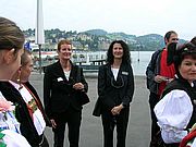 Kompetente, sympathische Reiseleiterinnen f&uuml;hren in drei Gruppen durch die Luzerner Altstadt