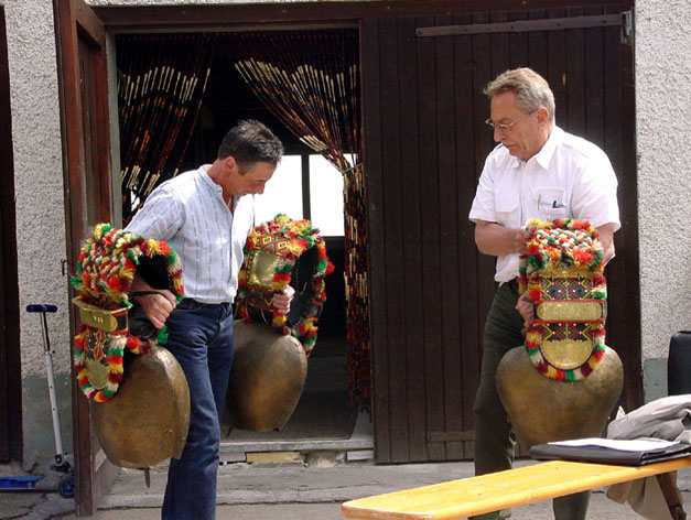 DV.2003.05.10.013